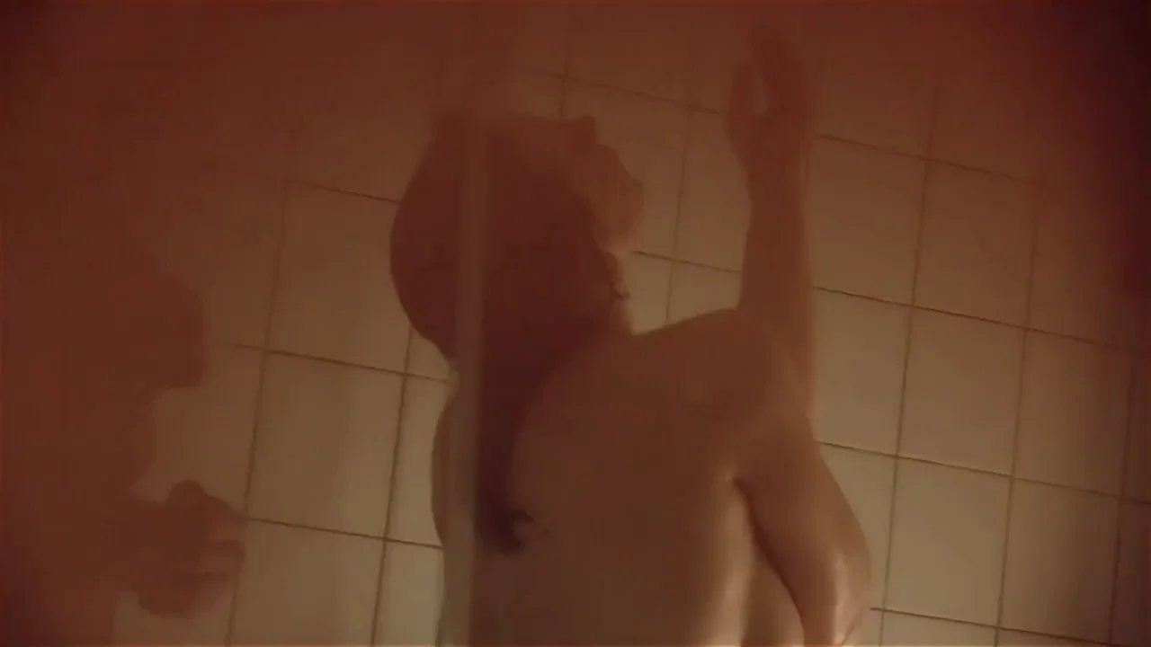 Vica Kerekes' Steamy Shower Tease 💦🍈🍈