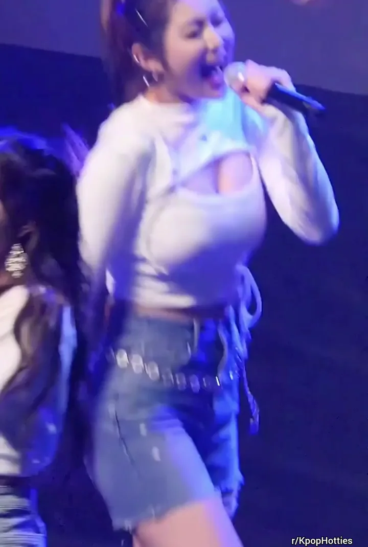 HI-KEY Yel (Han Shin-young)