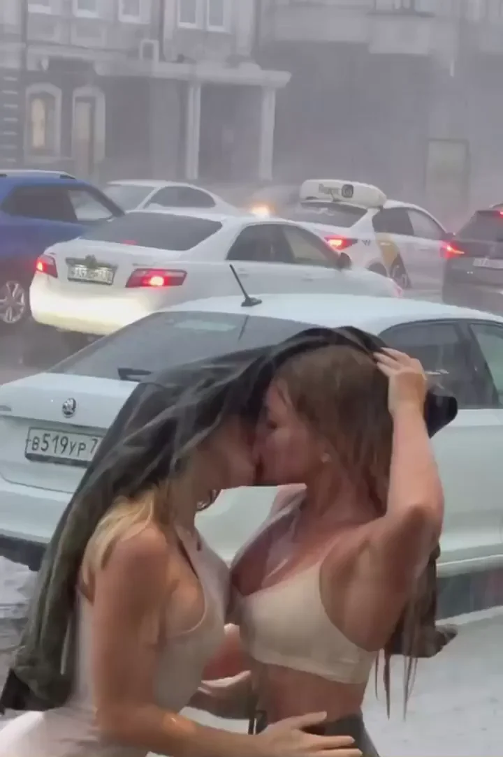 🔥 Slutty Lesbians Kissing Wild in Pouring Rain 💦👩‍❤️‍💋‍👩