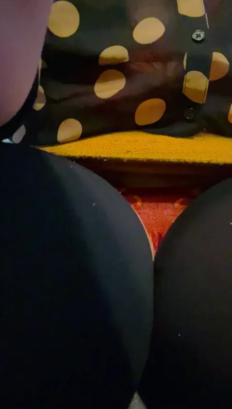 Is this what's going on under everyone's desk when they're at the office? 😁…