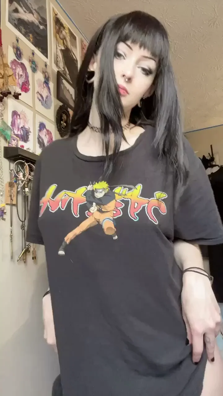 goth fuckdoll at your service
