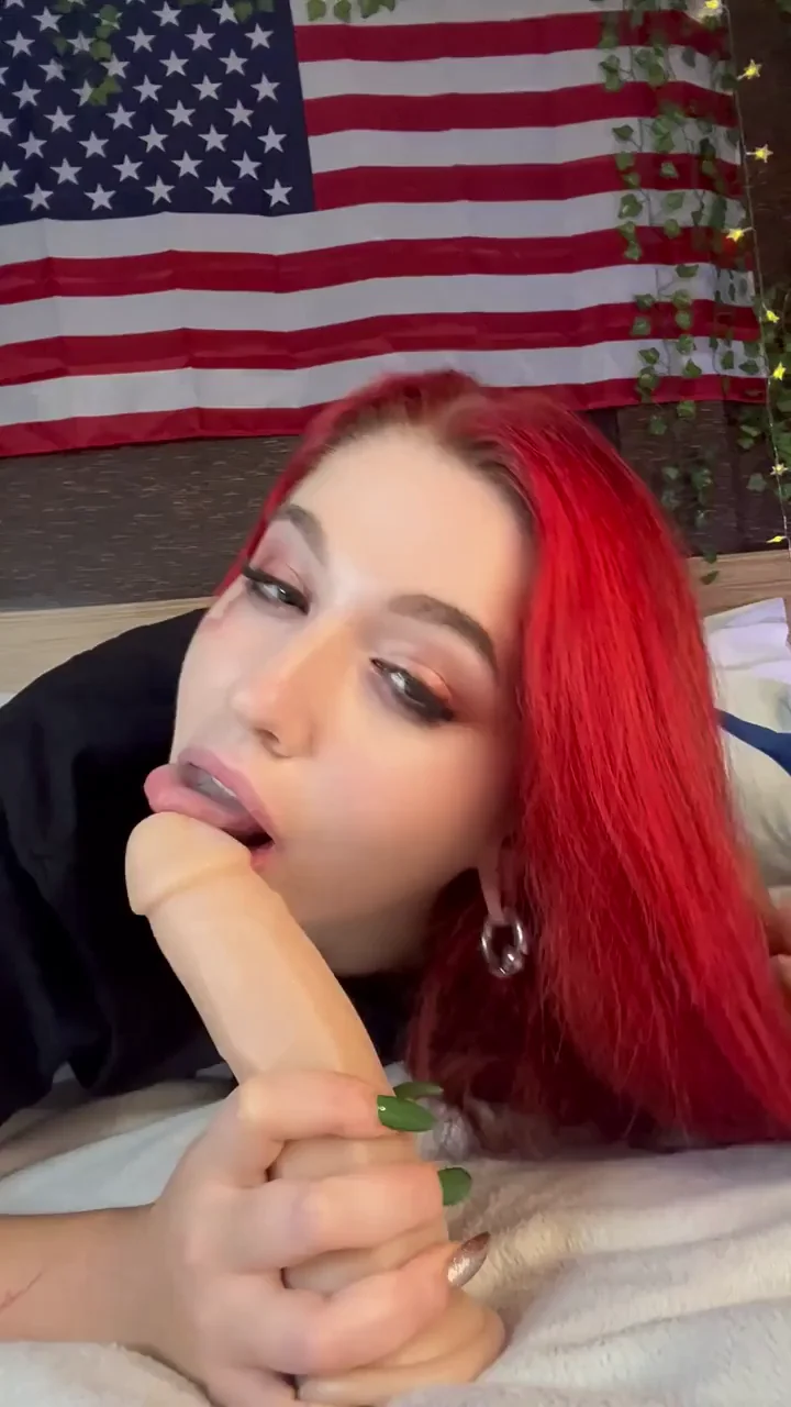 Don't take your eyes off until I take my tongue off