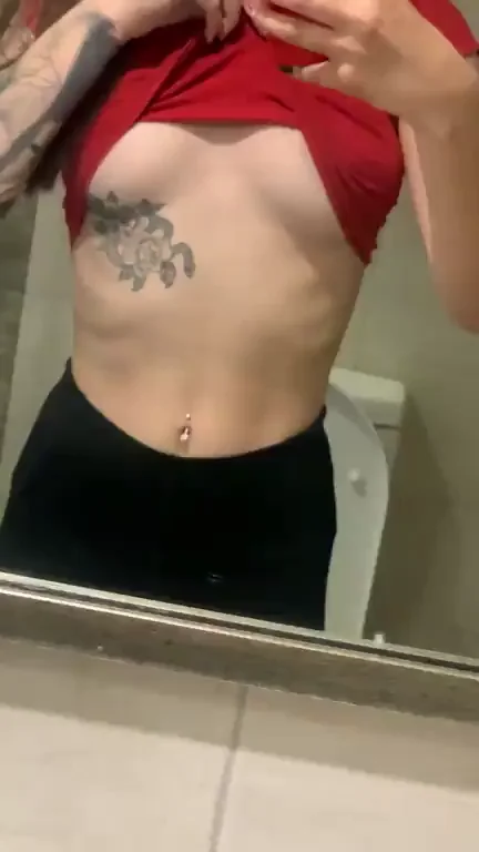 Petite Nipples & Tatted Tits Tease: Cock-Hardening Flash? 🔥🍒