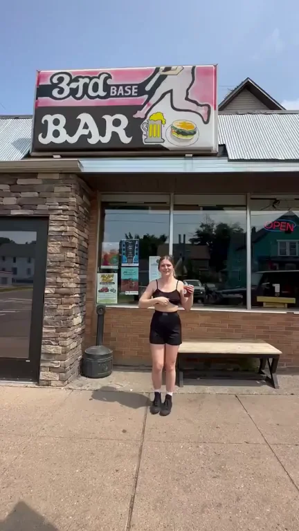Would you duck me at the bar? (;