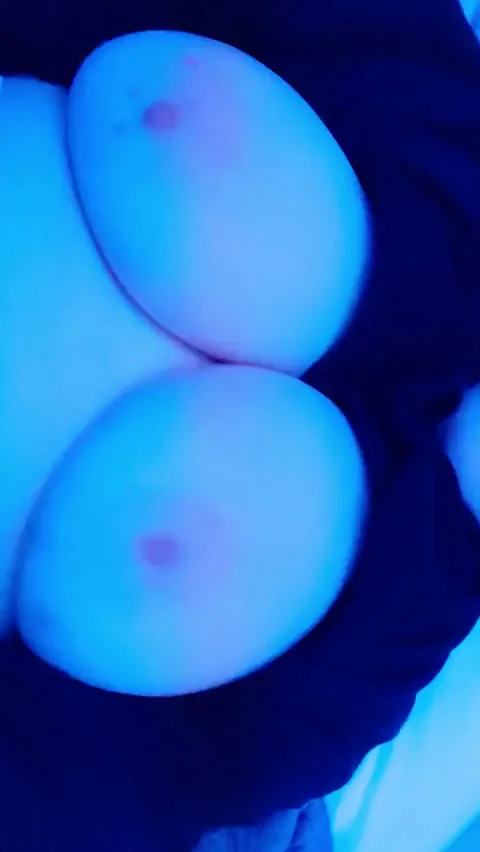 Late Night Big Tit Tribute Bait 🥵🍆💦
