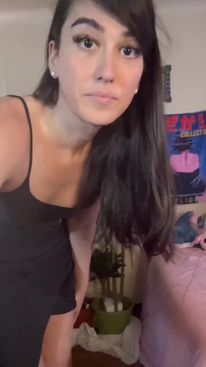 Any straight guys interested in an asian transgirl? âœ¨