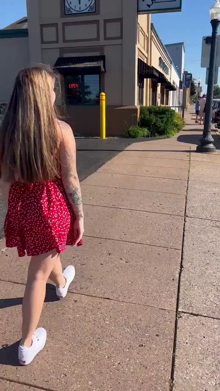 I love being naughty in public