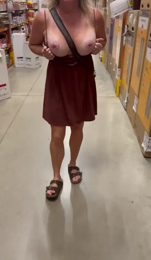 🛒 Saturday Night Tits Out Shopping Slut 🔥