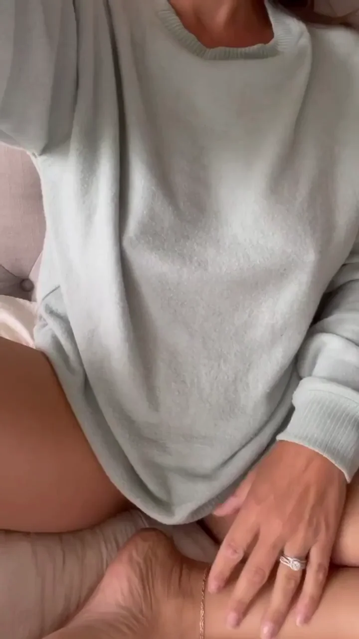 Heavy hangers 38yo mom of 4