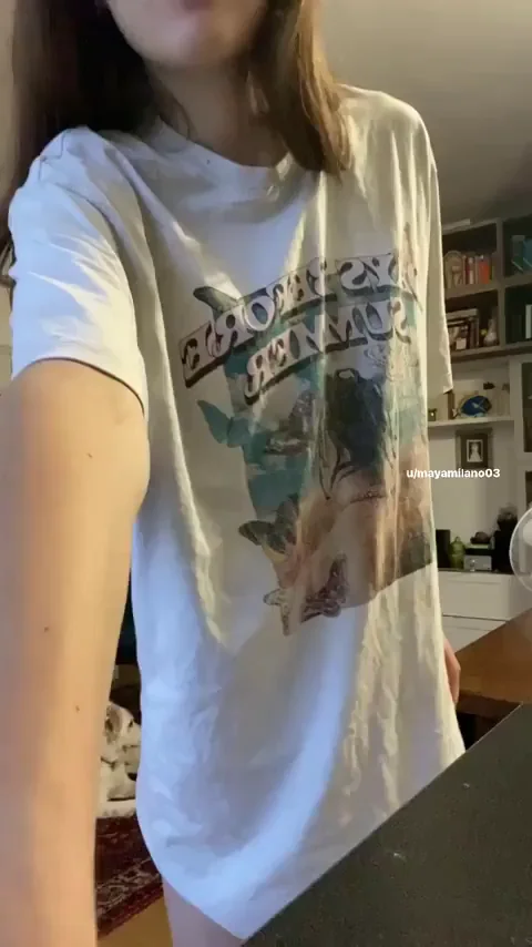 🍑 Tease & Reveal My Cute Lil Butt! 😈