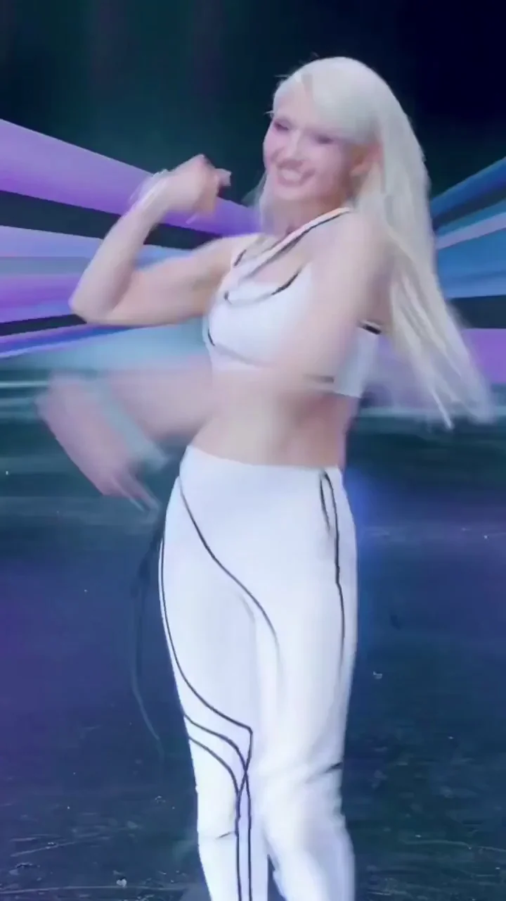 Jeon Somi’s Sexy White Bodysuit Dance Tease 🔥🍑