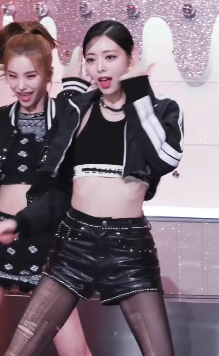 ITZY - Yuna