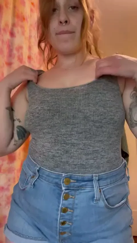 BBW Hotwife Cums Hard from Nipple Sucking – Saggy Tits Squirt Fest