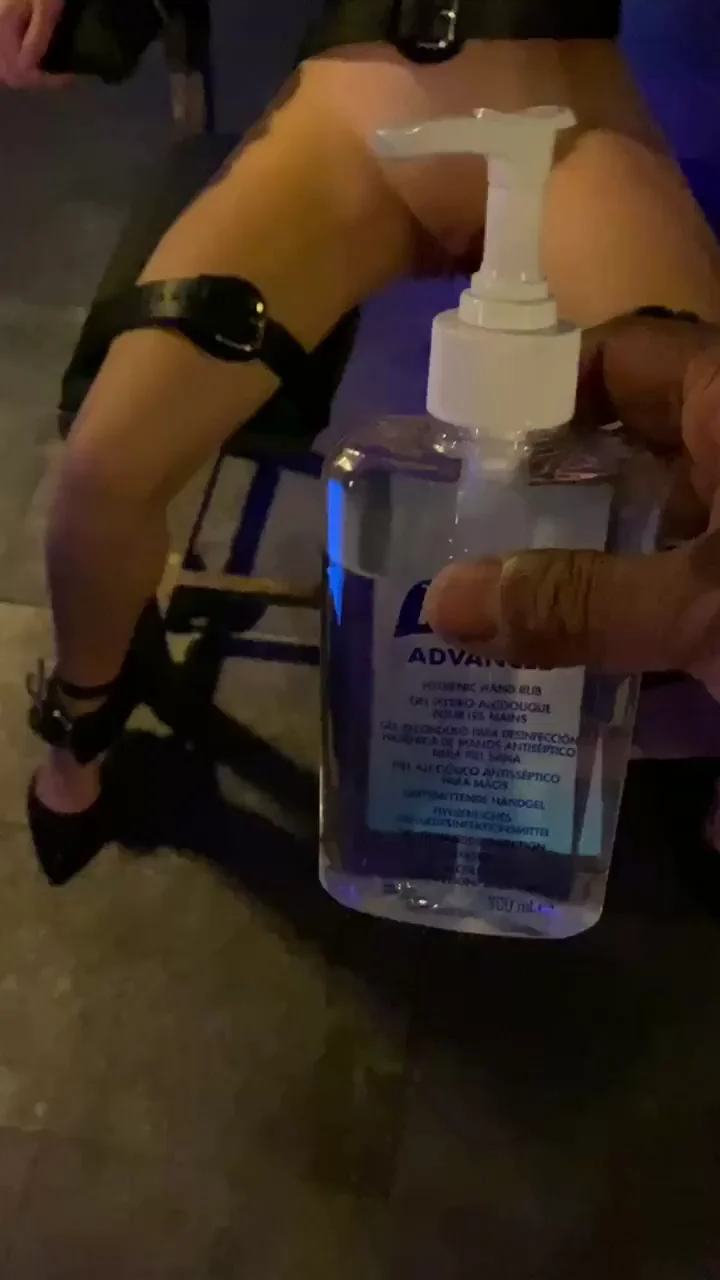 70% alcohol gel on her (23[F]) pussy (OC) (sound in Redgifs link)