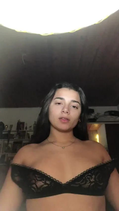 Say hi if my titty drop made you smile [drop]