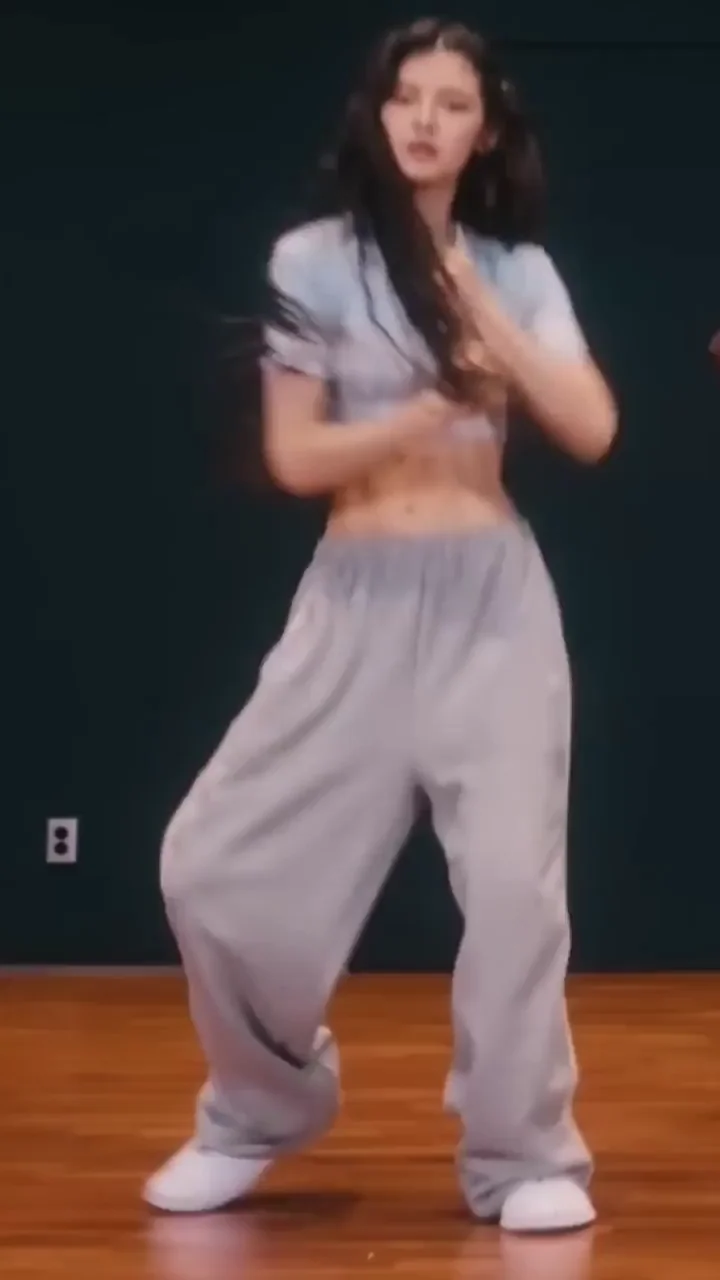 NewJeans - Danielle