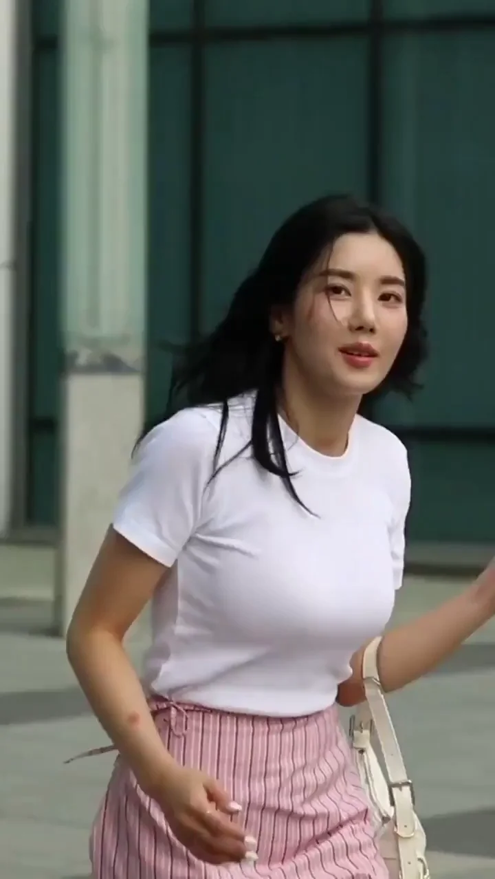 Kwon Eunbi
