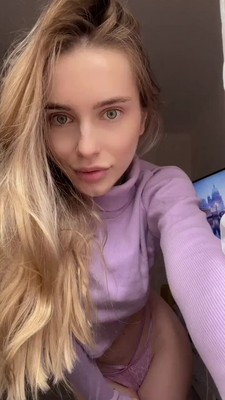 I love when my tummie covered in cum[GIF]