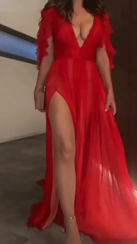 Elizabeth Hurley