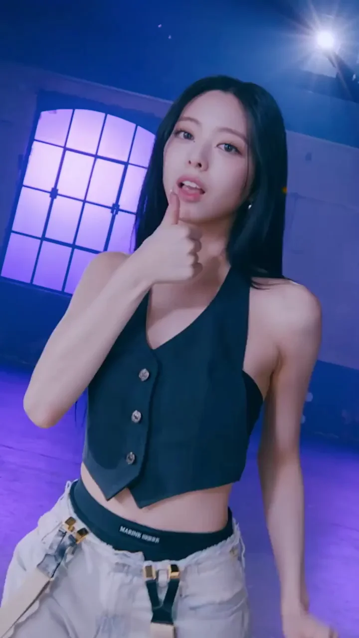ITZY - Yuna