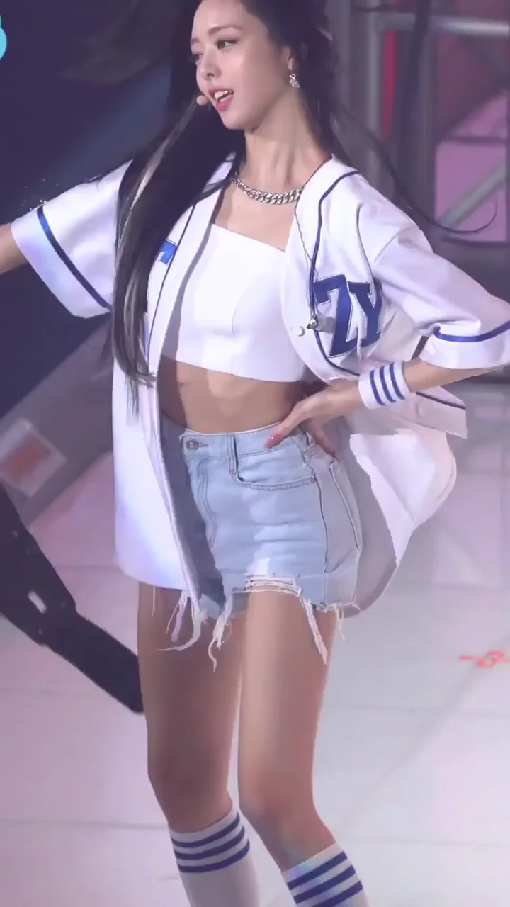 ITZY - Yuna