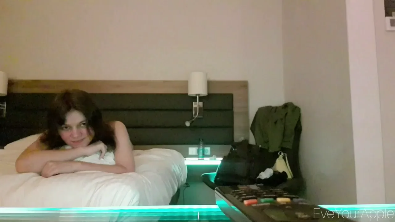 Grinding My Wet Pussy on Hotel Pillows 😈🛏️
