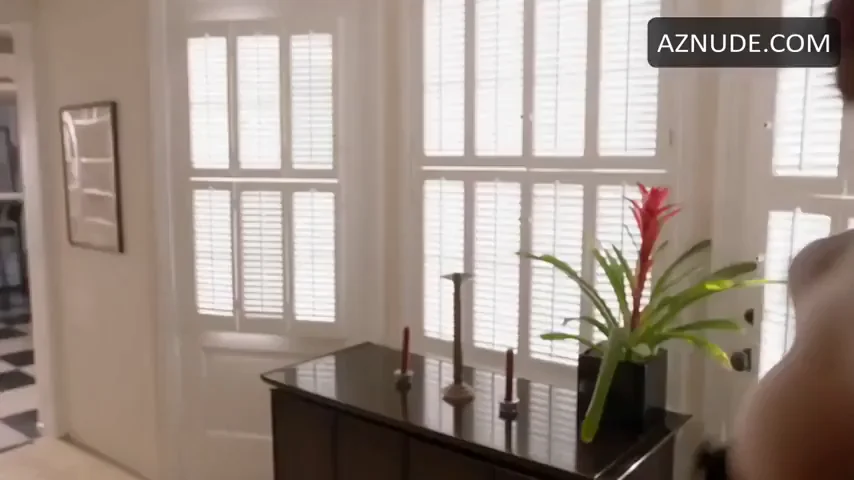 🔥 Shanola Hampton's Juicy Ass Tease in Pink Thong 💦