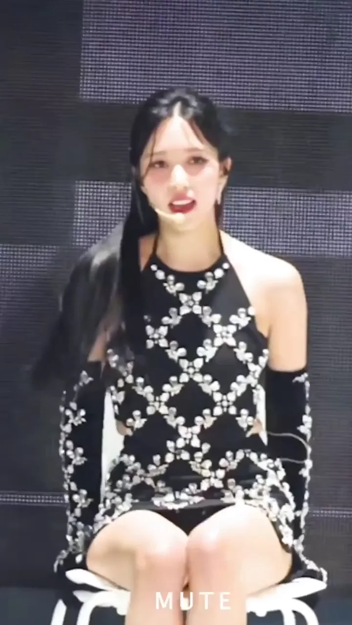 🔥 TWICE Mina's Slutty Stage Tease 💋