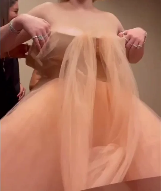 Billie Eilish Boobs