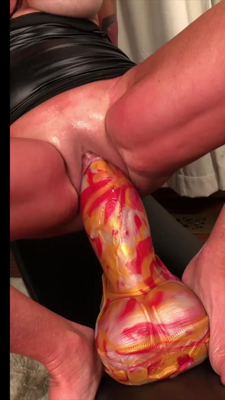 Blonde MILF Stretched Wide by XL John Bad Dragon 🍆🔥