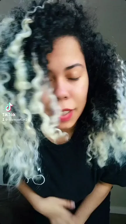 Thick Ebony TikTok Tease: 'How?' She Strips Her Slutty Curves