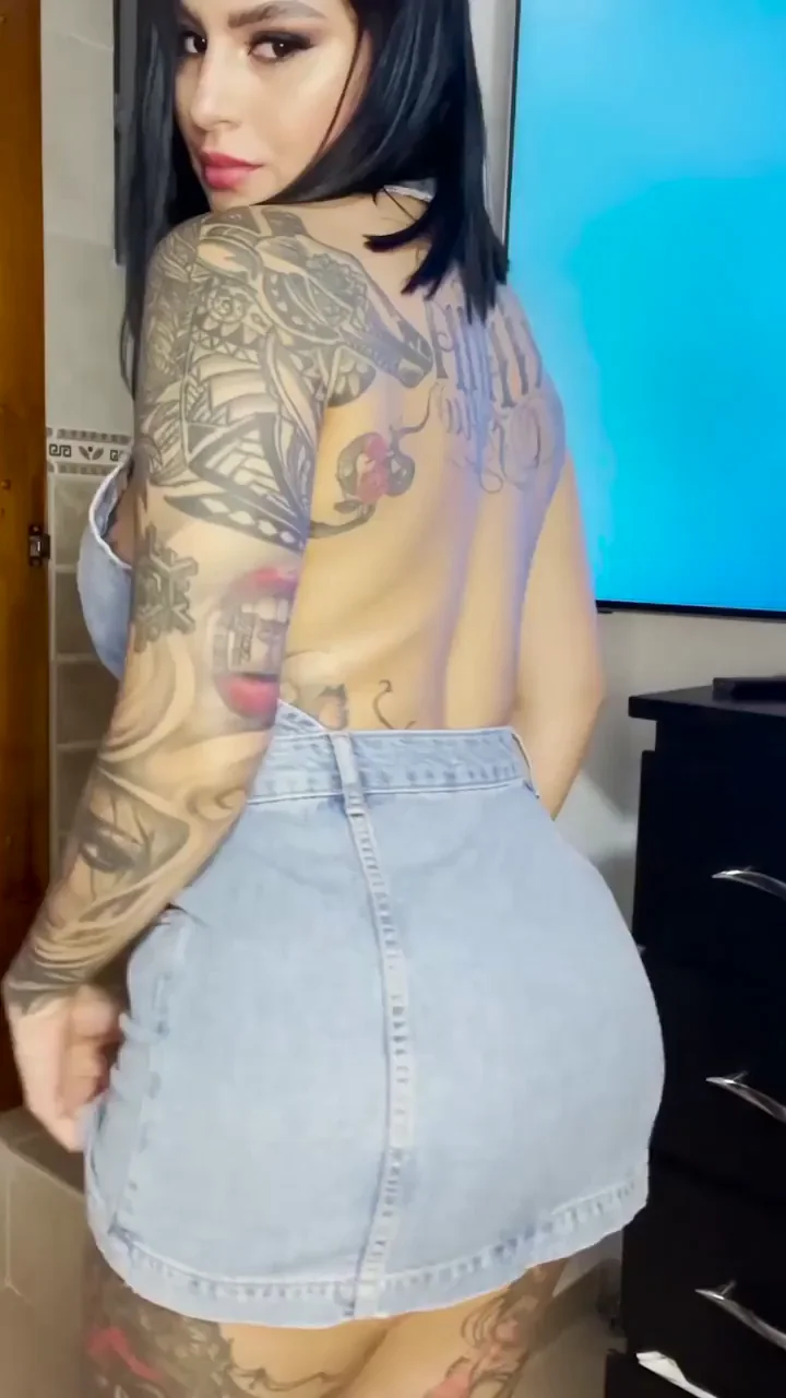 Do men actually like eating latina ass?