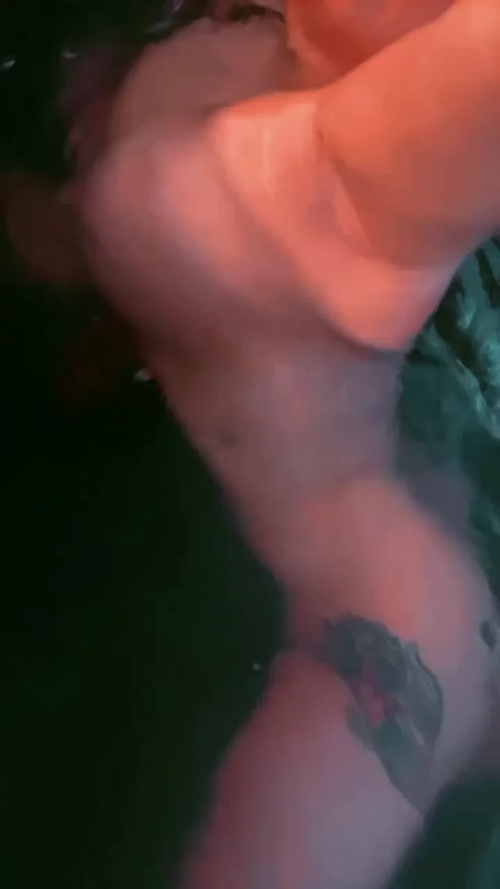 Naked & Dripping Wet in Public 💦🍑🔥