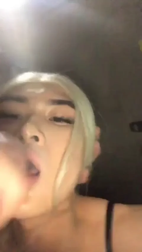 Amazing lips on this pulsing throatpie