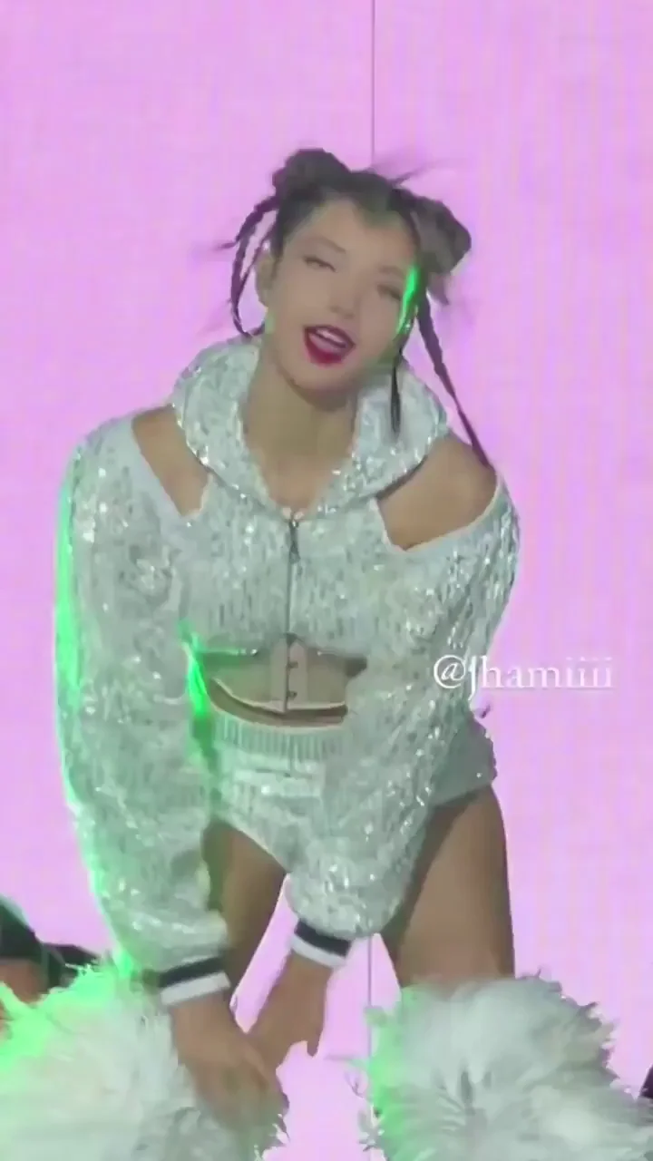 BLACKPINK - Lisa