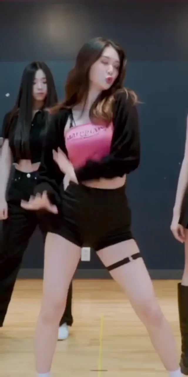 tripleS - Yubin