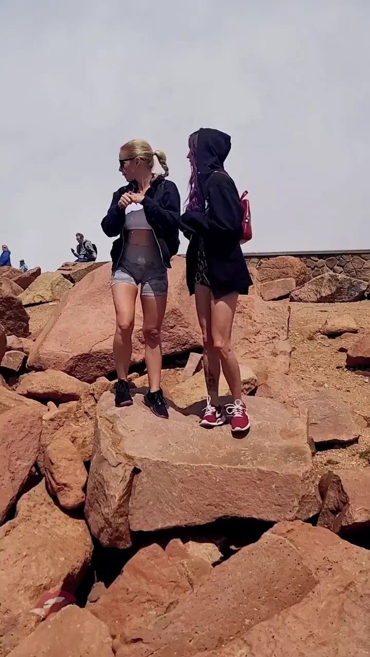 4 Juicy Titties Flashing at 14K Feet! 🏔️🍈🍈