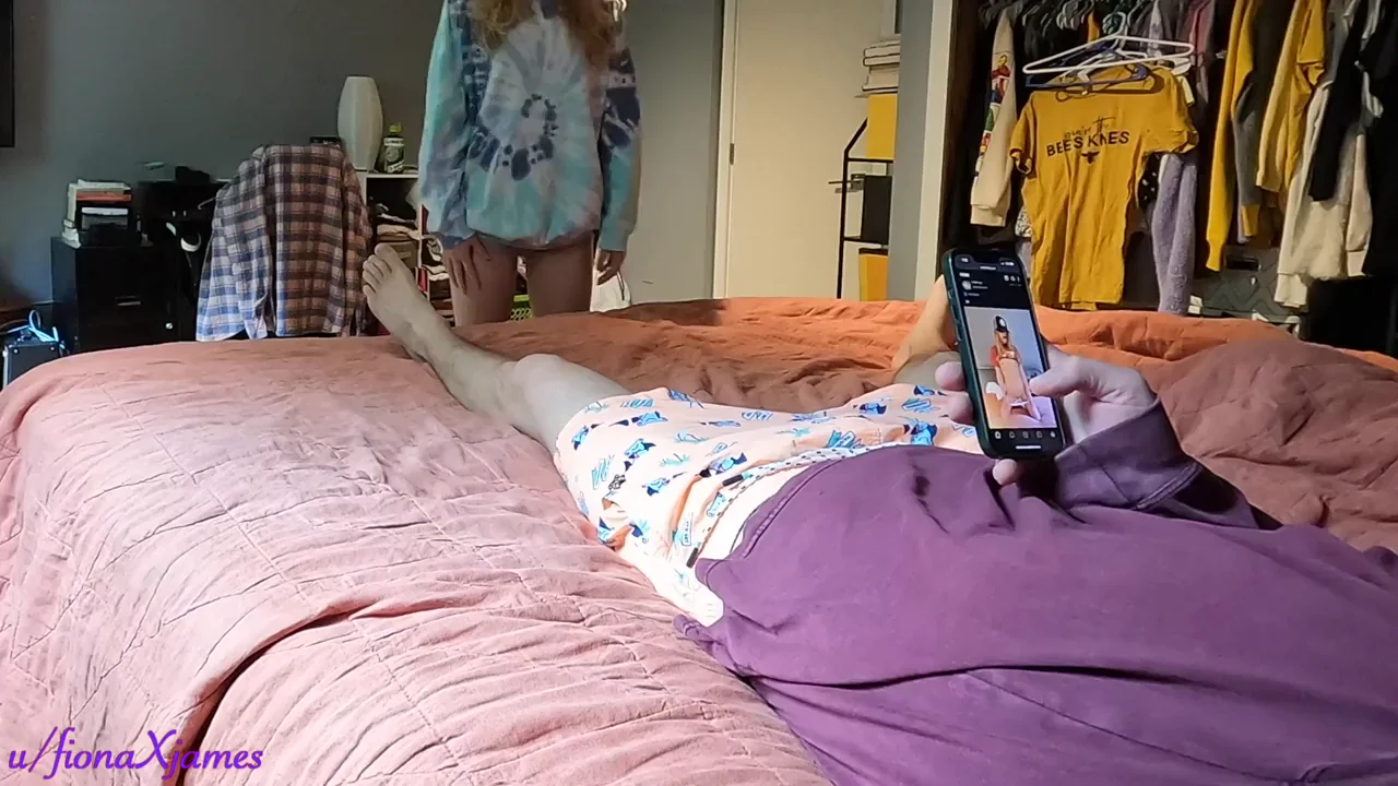 My roommate found my Reddit.. now I'm his freeuse toy so he won't tell anyone 😁›