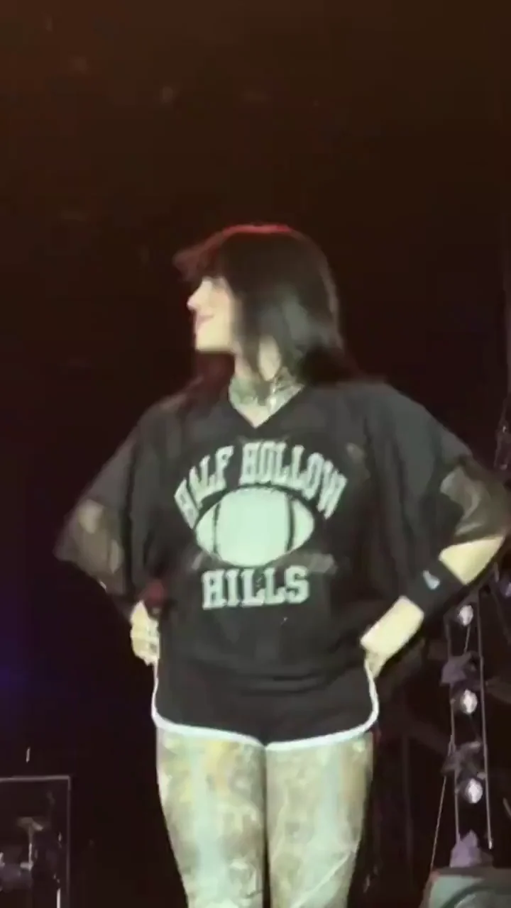 Billie Eilish's Tiny Shorts & Leggings Tease 🍑🔥