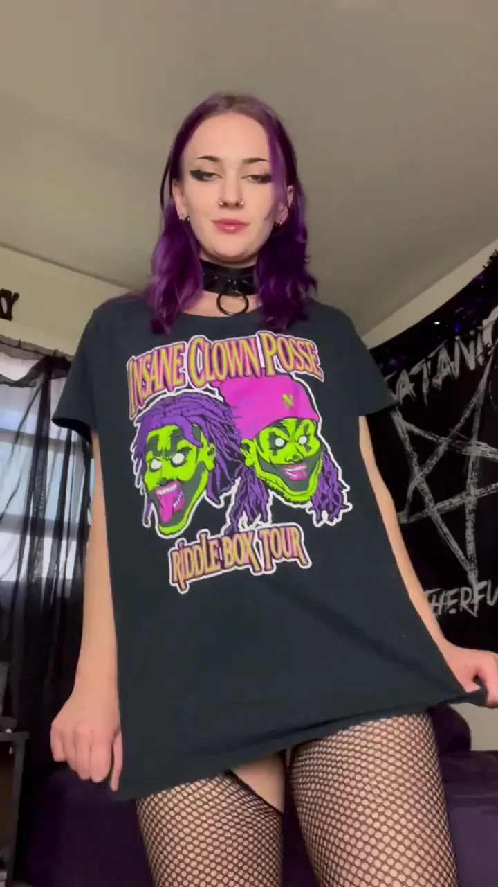 Goth Slut Warms Up Her Breedable Pussy for You 💜🔥