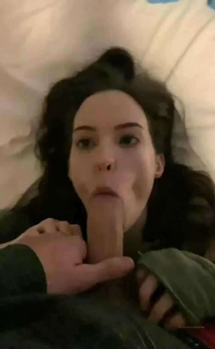Whose this pretty girl