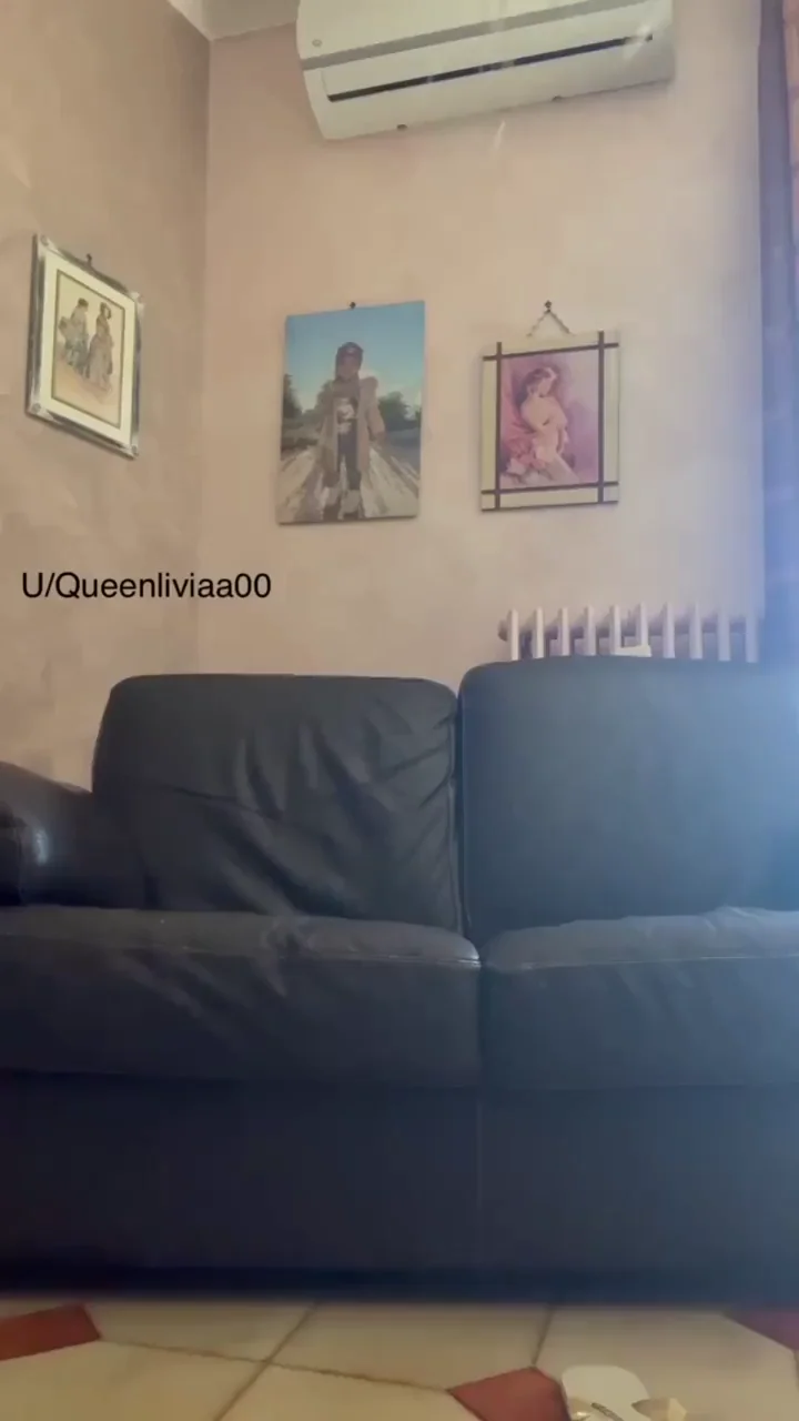 Sofa Slut's Nasty Twerk Memory: Thick Ass Bouncing Bare