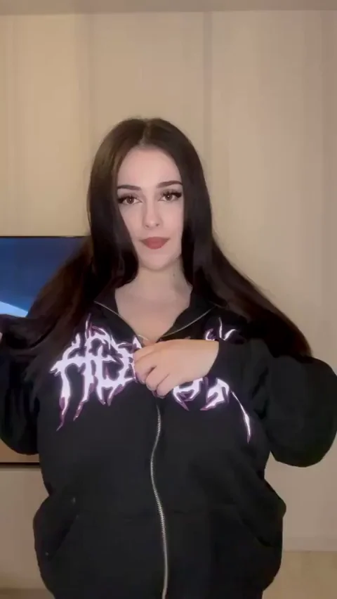Wyd if I walk in your room like this when you're getting ready to go out with the boys?