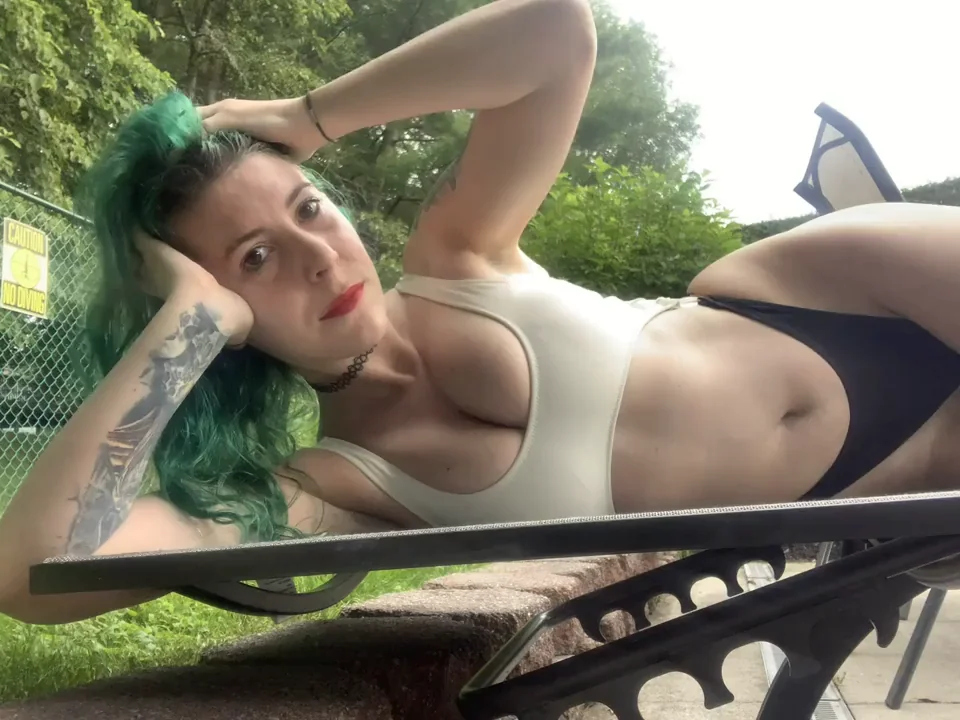 🔥 Fuckdoll's Teasing Body Roll in Tiny Bikini 😈