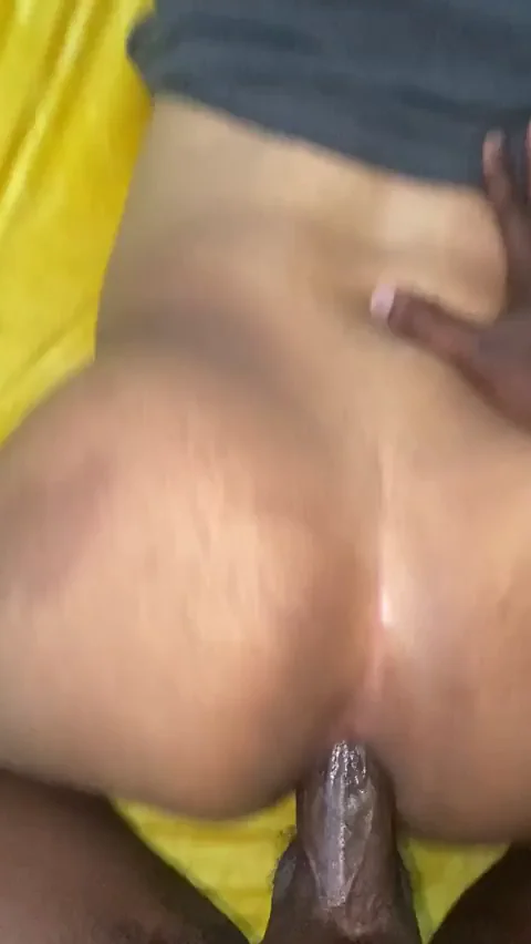 Let the new neighbor help w/ the groceries and|