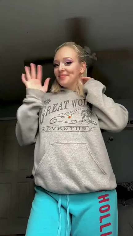 Preggo Slut Flaunts Natural Tits & Jeweled Butt Plug Ass 🍒🍑🔮