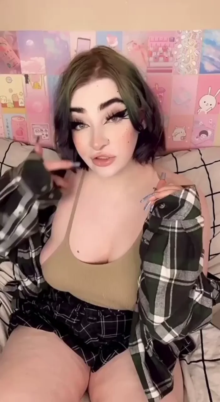 Would you like to see my girldick every day? 🤤—