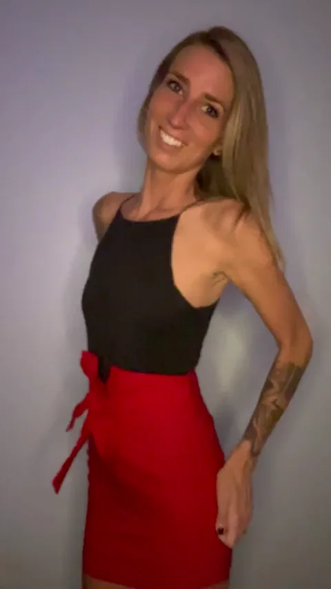 Posted a little naughtier video like this on my OF this morning.. 😜 Cum see 😁˜