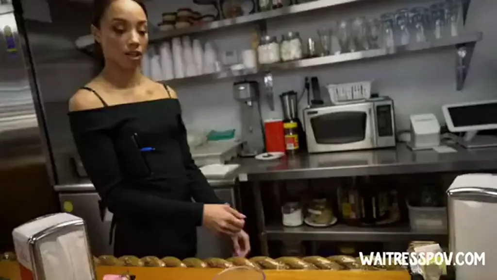 🍑 Skinny Ebony Teen Waitress Trades Tips for Dick 💦