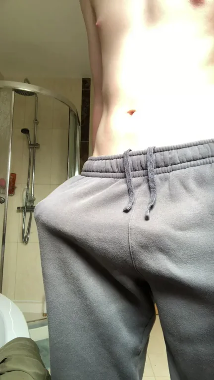 Irish BWC Bull's Massive Dick Tease in Grey Sweatpants 😈🍆💦